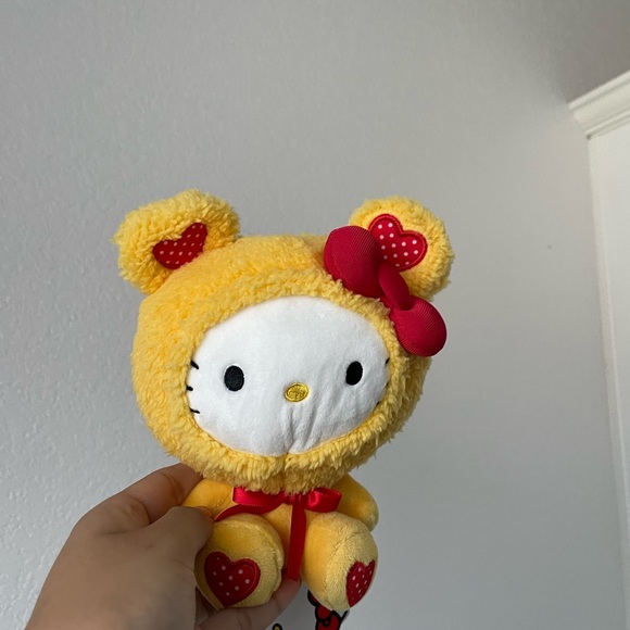 NWT RARE*HELLO KITTY PLUSH*NOT ACCEPTING OFFERS/RARE* - Picture 8 of 9